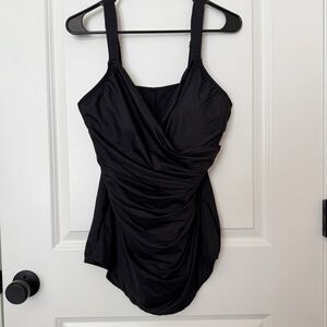 Lands End Womens Black One Piece Swimsuit Size 14 Ruched Tummy Control Vacation